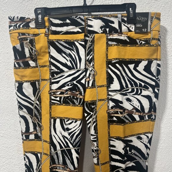 7TH AVENUE DESIGN STUDIO NYC Women's pants. Yellow with zebra print. Size 12 T - Picture 2 of 16